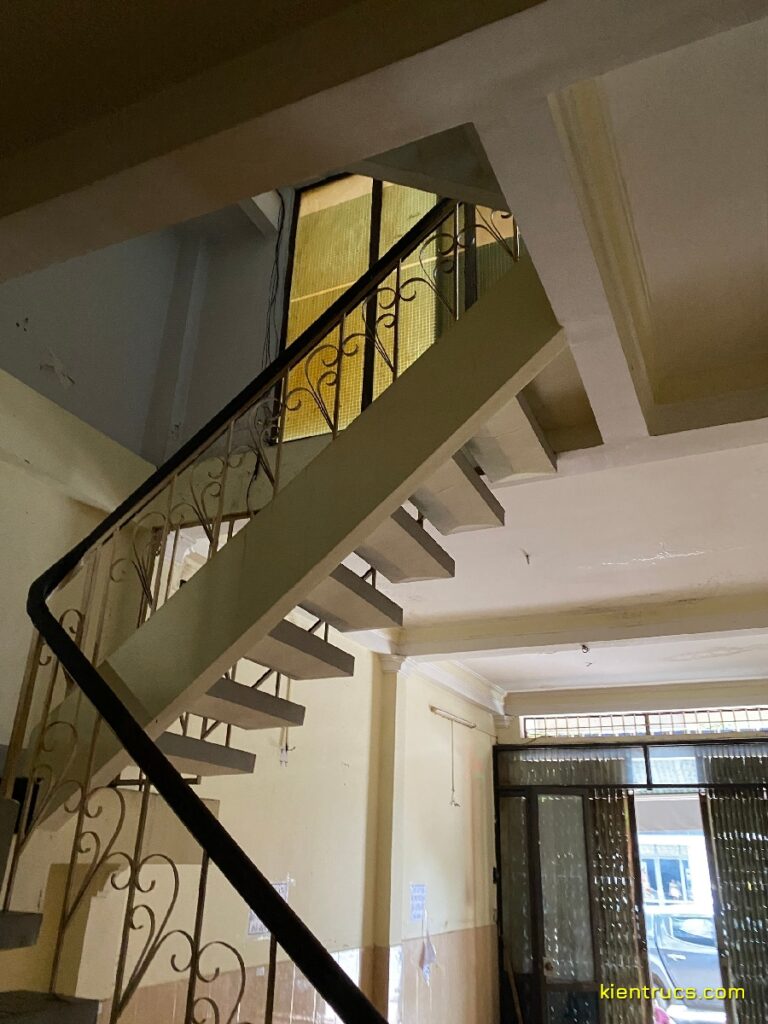 Công trình cải tạo nhà 4 tầng Quán cơm Mai - Phan Bội Châu BMT 1 hien trang quan com phan boi chau 1 Kiến trúc S