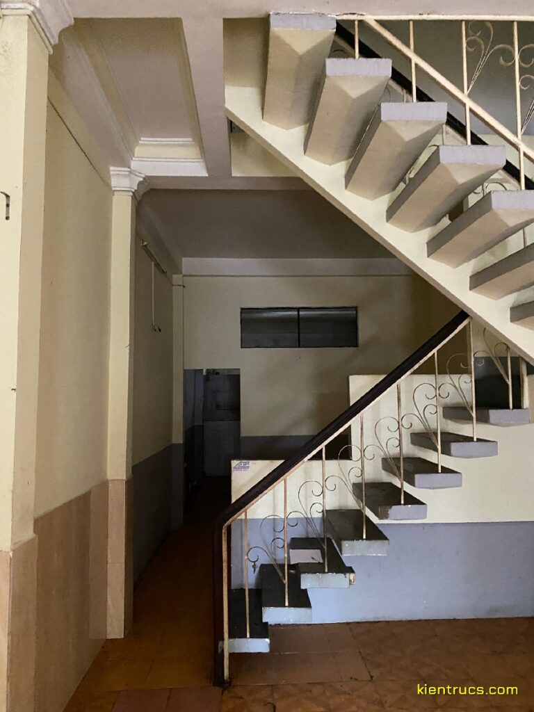 Công trình cải tạo nhà 4 tầng Quán cơm Mai - Phan Bội Châu BMT 3 hien trang quan com phan boi chau 3 Kiến trúc S