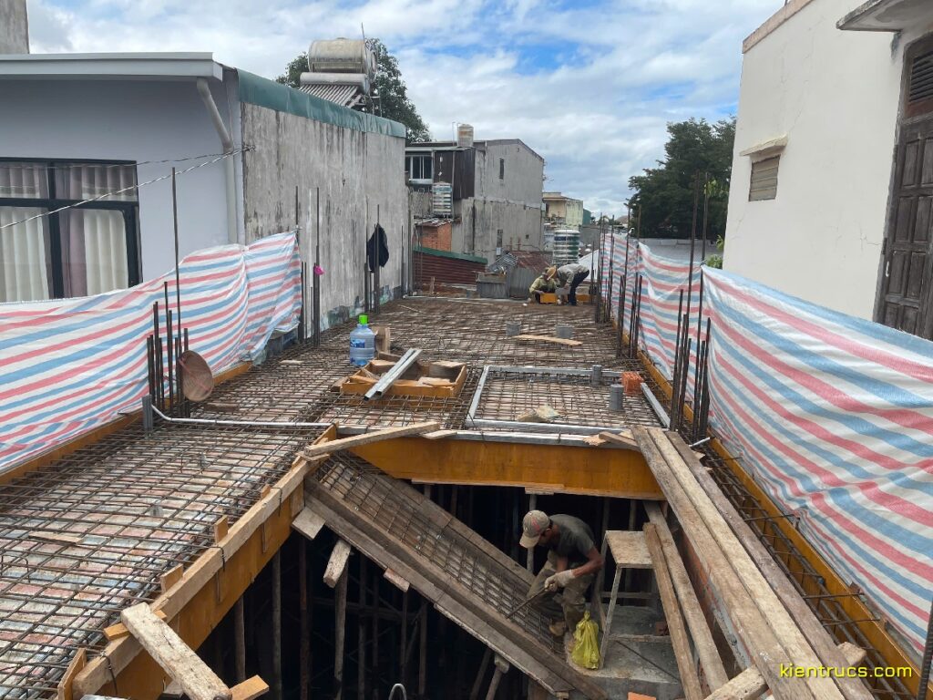 hinh thi cong nha co tu 26 Kiến trúc S