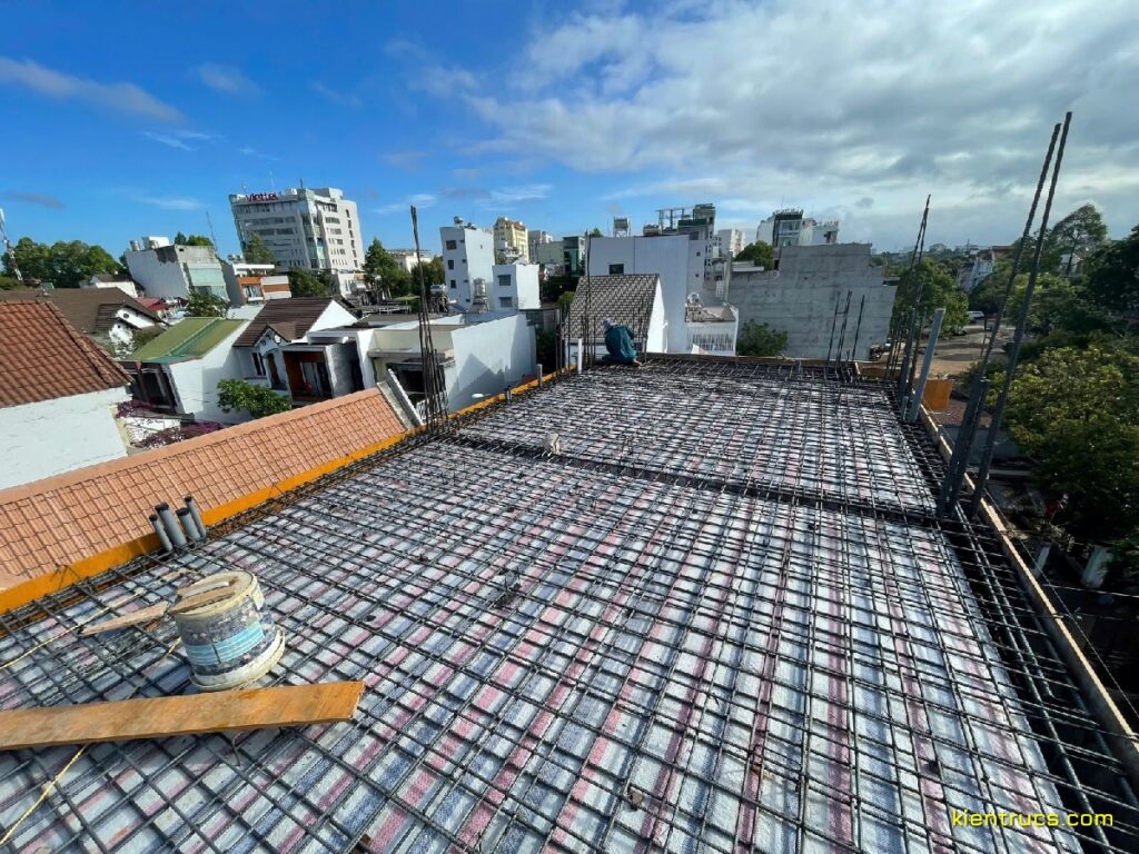 hinh thi cong nha co tu 29 Kiến trúc S