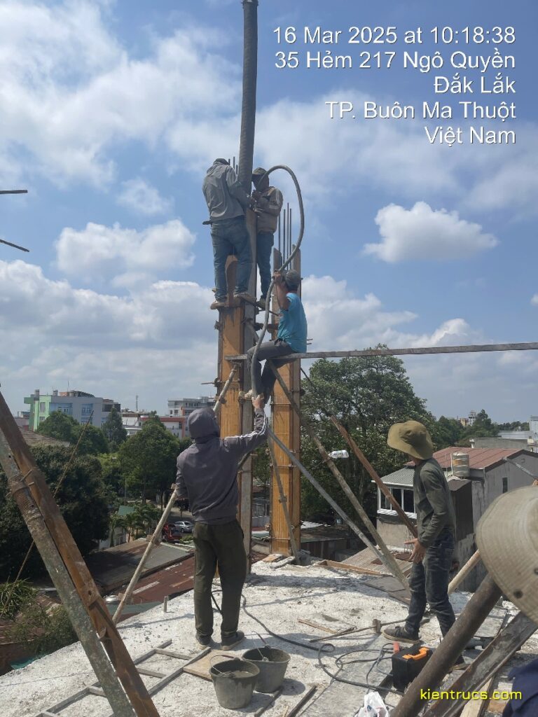 hinh thi cong nha co tu 37 Kiến trúc S